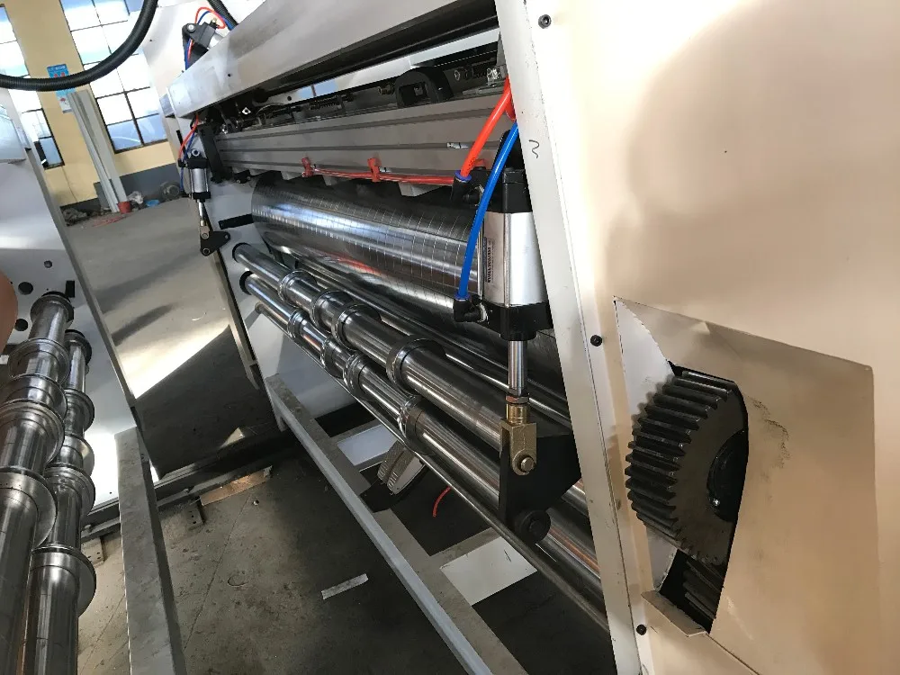 
SYKM 950/SYKM4212 HIGH SPEED FLEXO PRINTING &SLOTTING & ROTARY DIE-DIE-CUTTING MACHINE(LEAD EDGE FEEDING) 