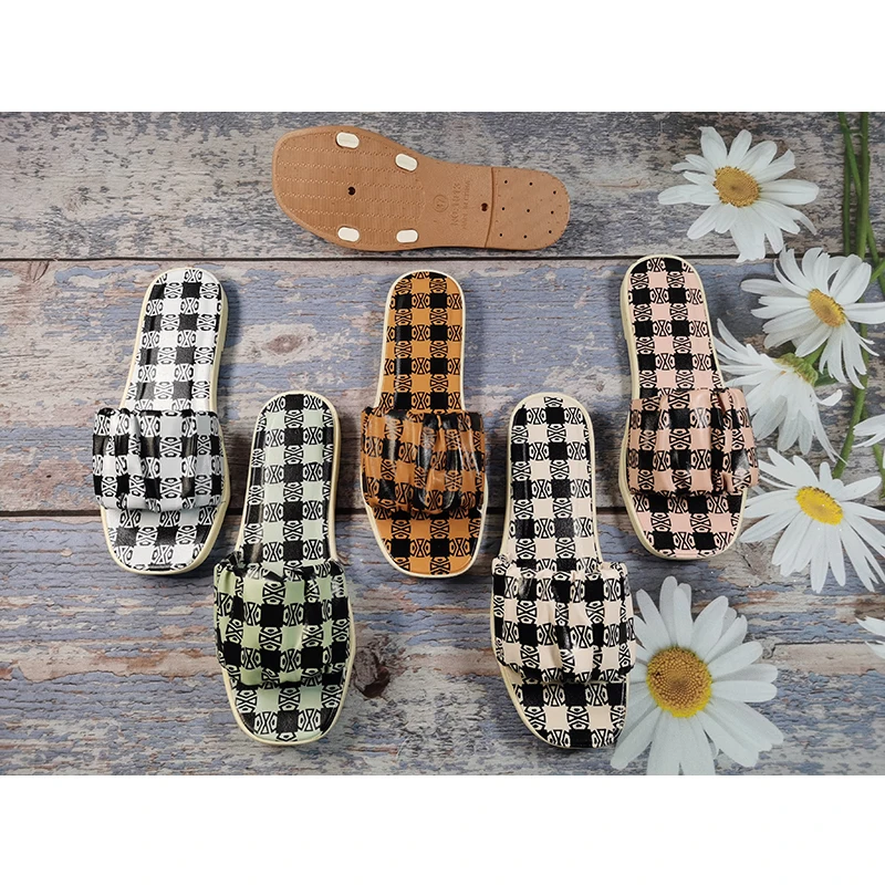 2022 nice design latest  ladies slide slipper cheap pvc stylish summer ladies shoes