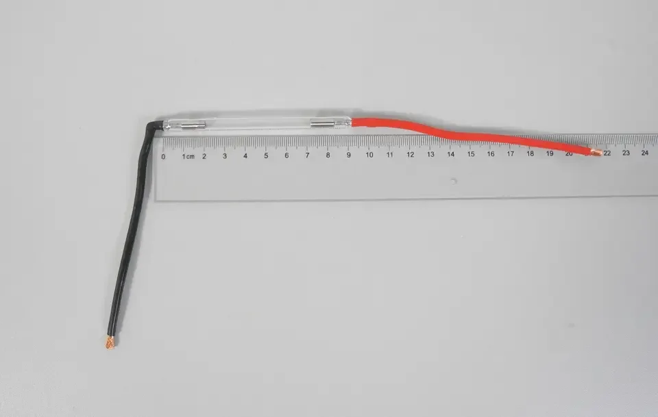 Uk Laser Xenon Flash Bulb Ipl Lamp With 500,000~1,000,000 Shots F985 F981 F1251 F1405