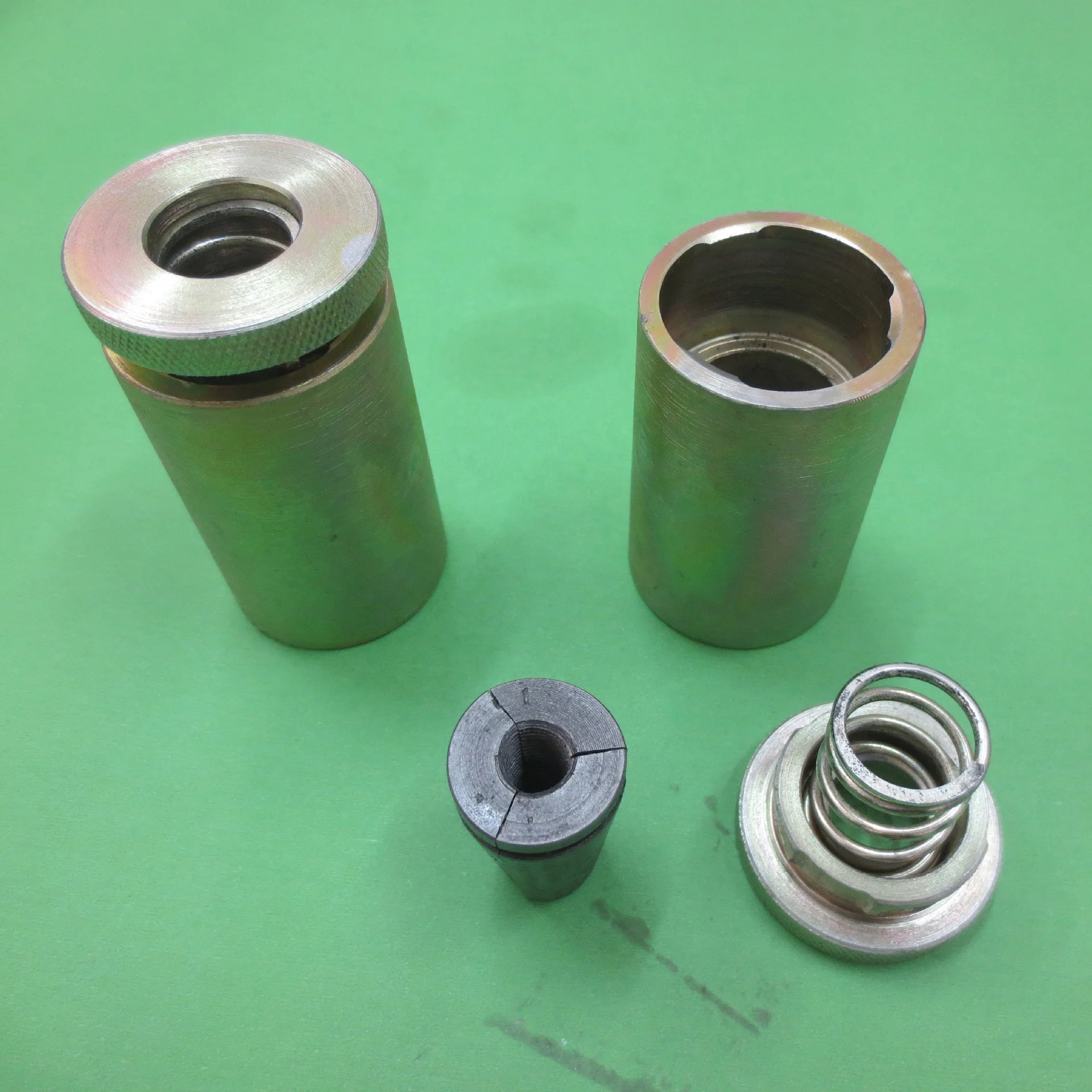 open and closed prestressed anchors for 0.438 inches 11.1 mm PC strand