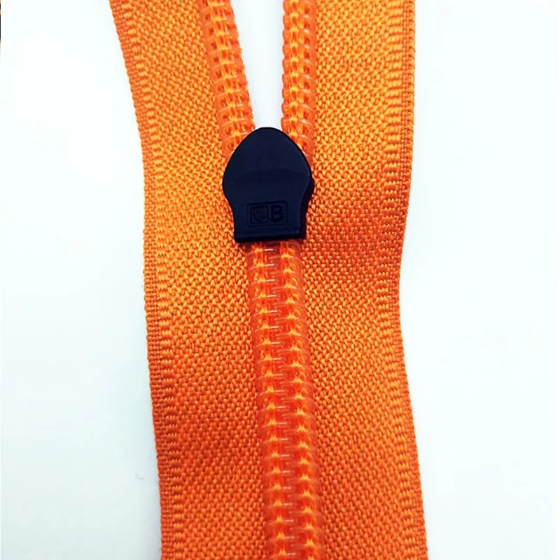 
#5 Custom Cheap Cloth Tape #5 Waterproof Plastic Zippers in Bulk 