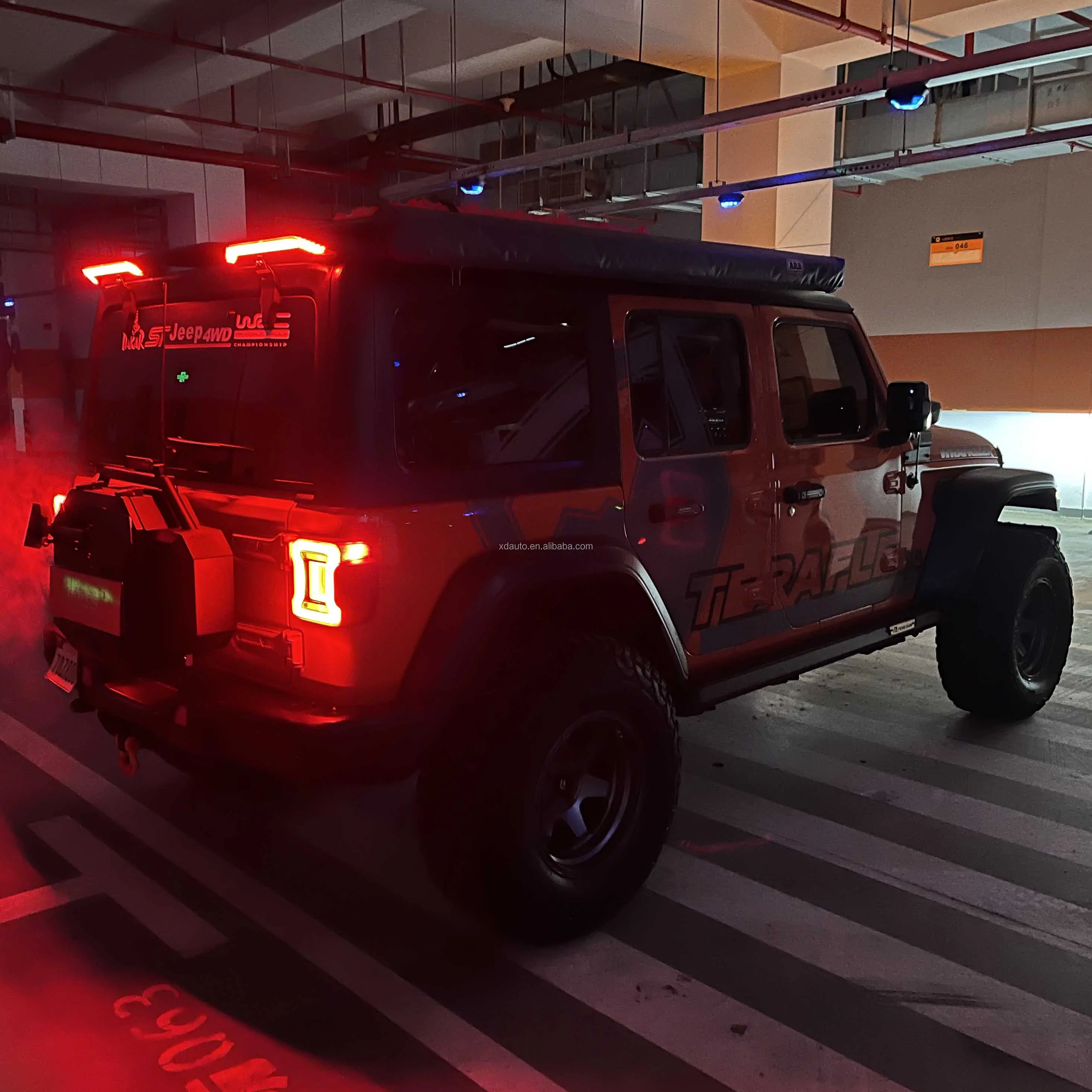 Rear boot LED spoiler suitable for Wrangler JL 2018 2019 2020 2021 2022