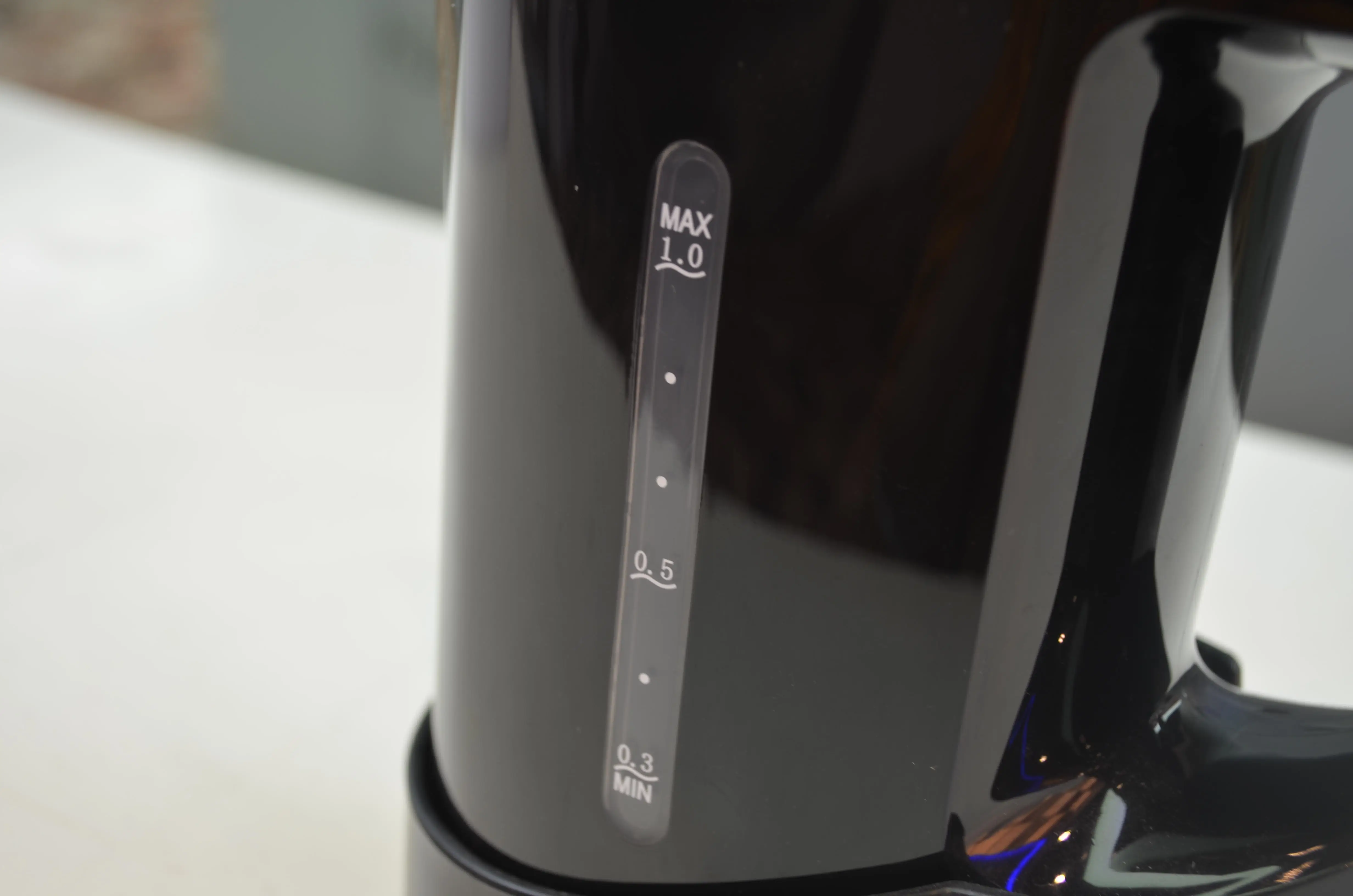 Homezest T-811 пищевой электрический чайник для воды автомобиля бытовой дозатор 0.8L