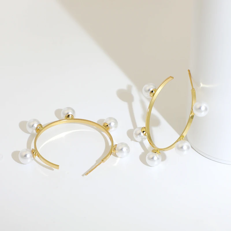 wholesale C shape stud earrings five pearl hoop earrings for girls party fashion jewelry earrings female