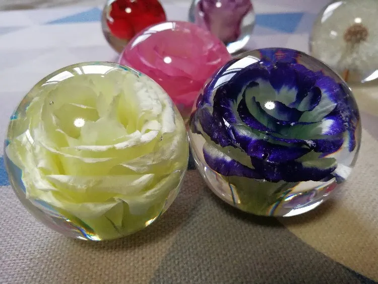 New  acrylic resin flower ball  acrylic clear ball with flower inside custom various flower available