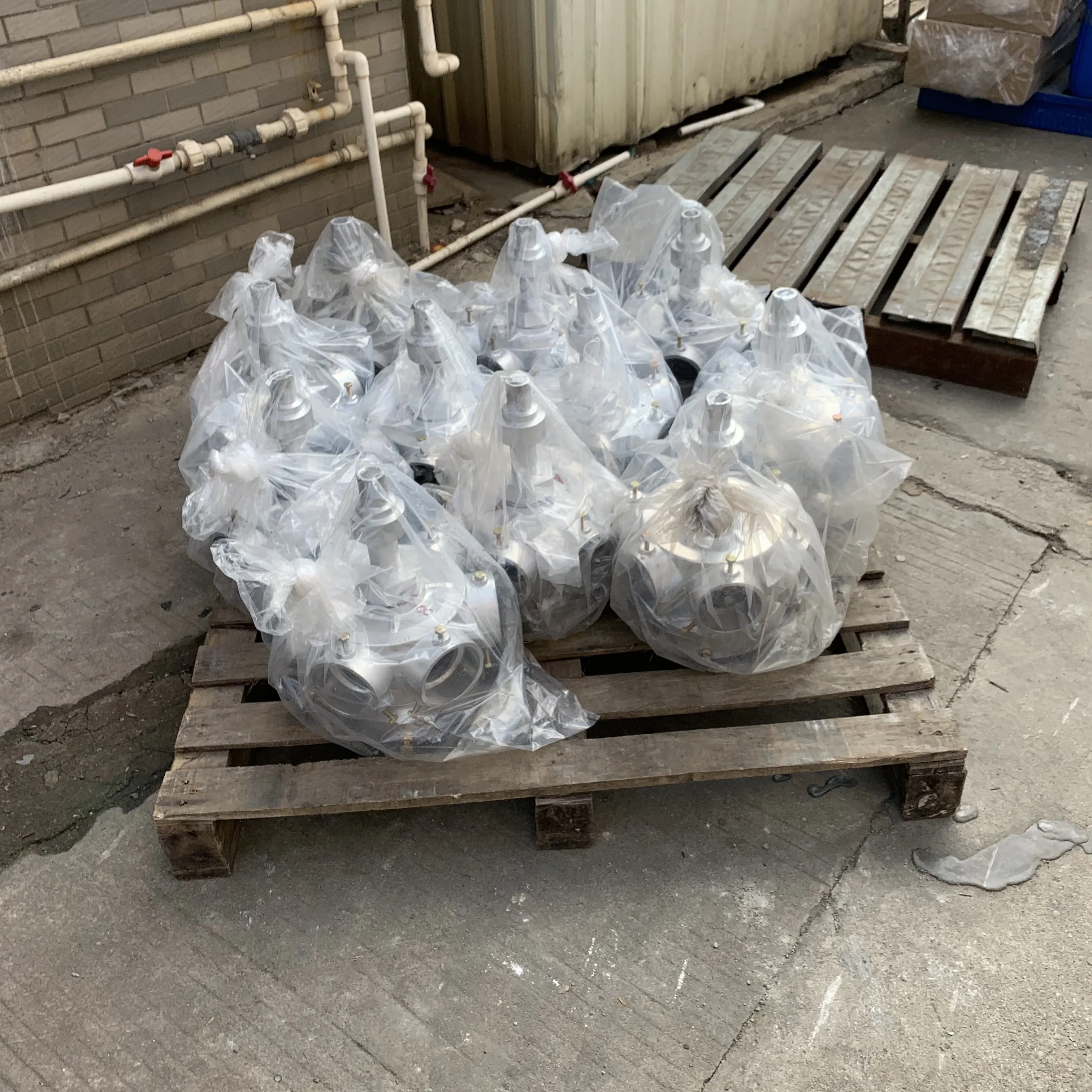 Zillion 400T Large Capacity Round Type Counter Current FRP Casing HDG Framework Water Cooling Tower