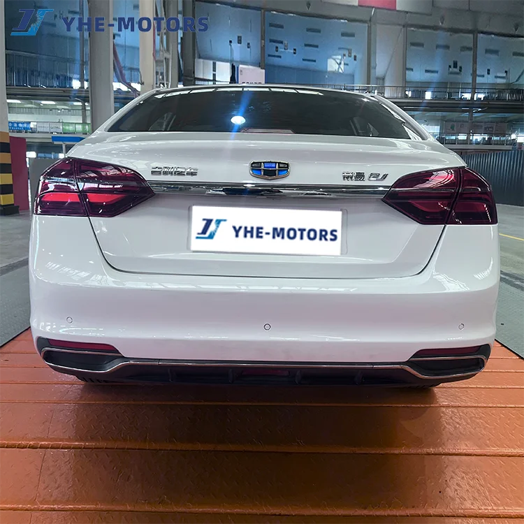 Б/у Geely Dihao (Emgrand) EV 2018 модель EV450 прогрессивное издание новые энергетические транспортные средства циркулирует автомобиль