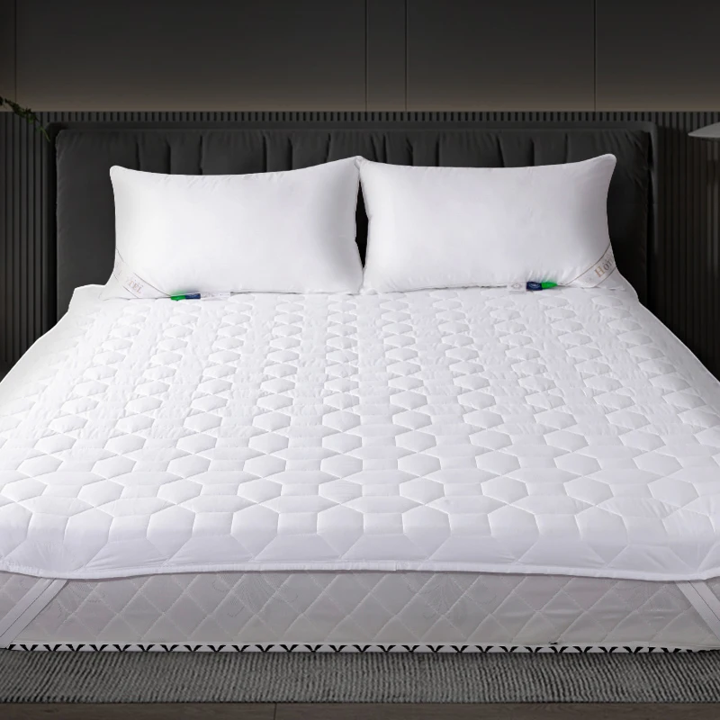 200GSM custom mattress cover protector waterproof and anti-slip extra-large size protective cover mattress covers protectors