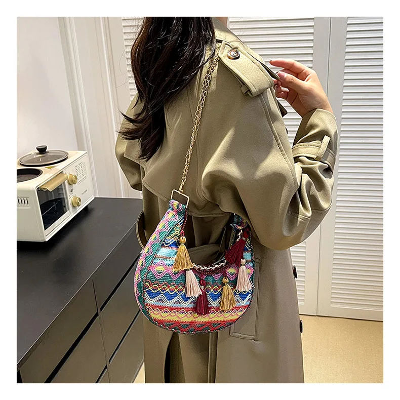 Summer Beach Boho Ethnic Style Crossbody bag For Women Bohemian Tassel Satchel Shoulder Messenger Bags