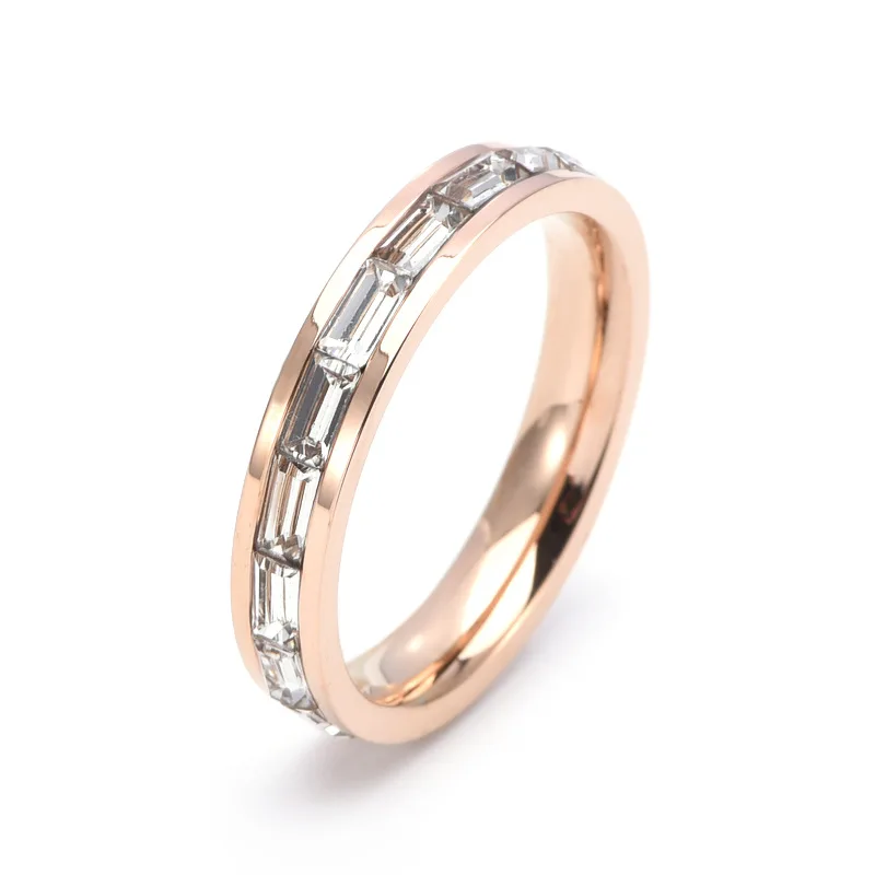 Fashion Luxurious Jewelry Eternity Band Rings Stainless Steel with Zircon Trendy Gold Engagement Ring Couple Rings