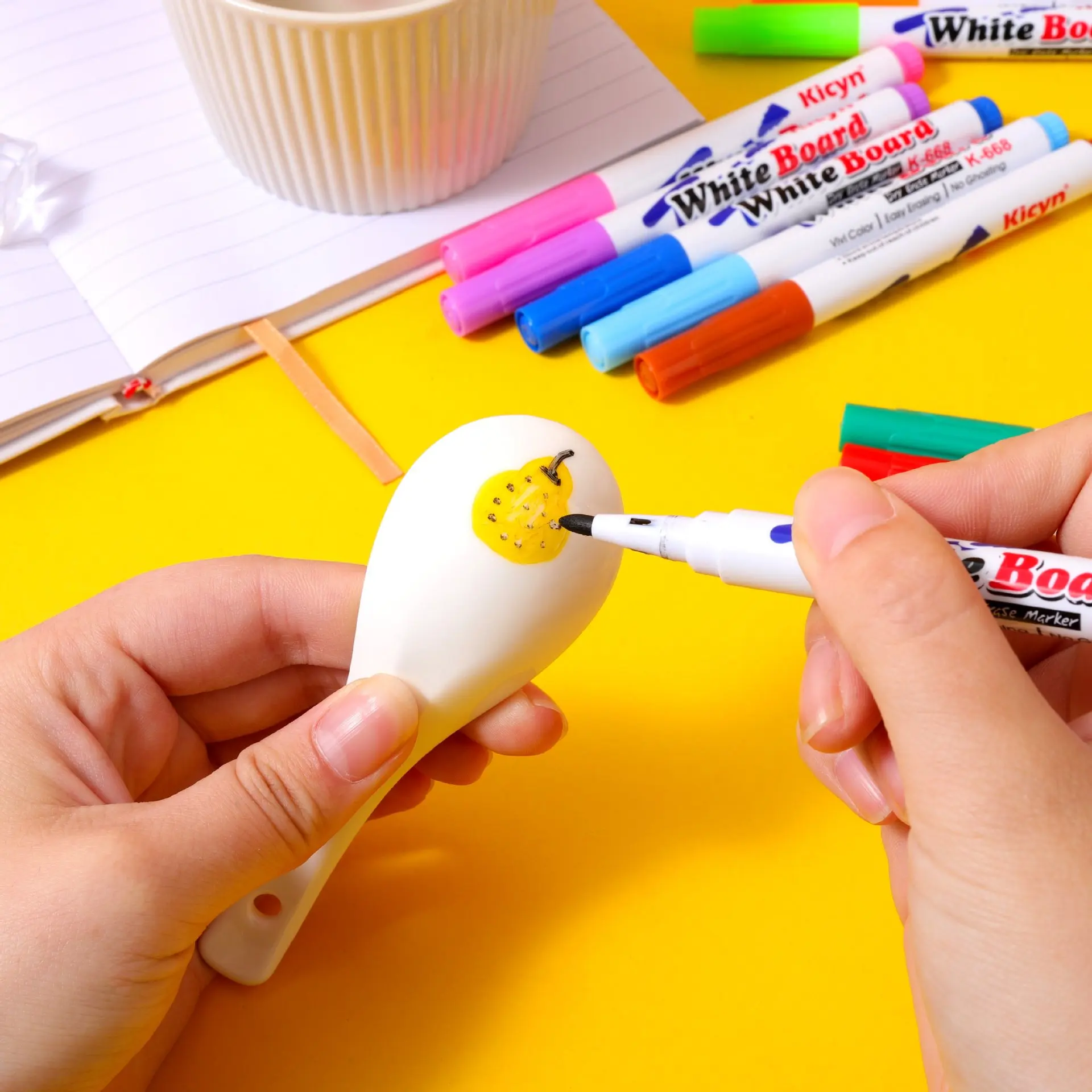 New Arrival Plastic Water Floating Pen Toy for Kids