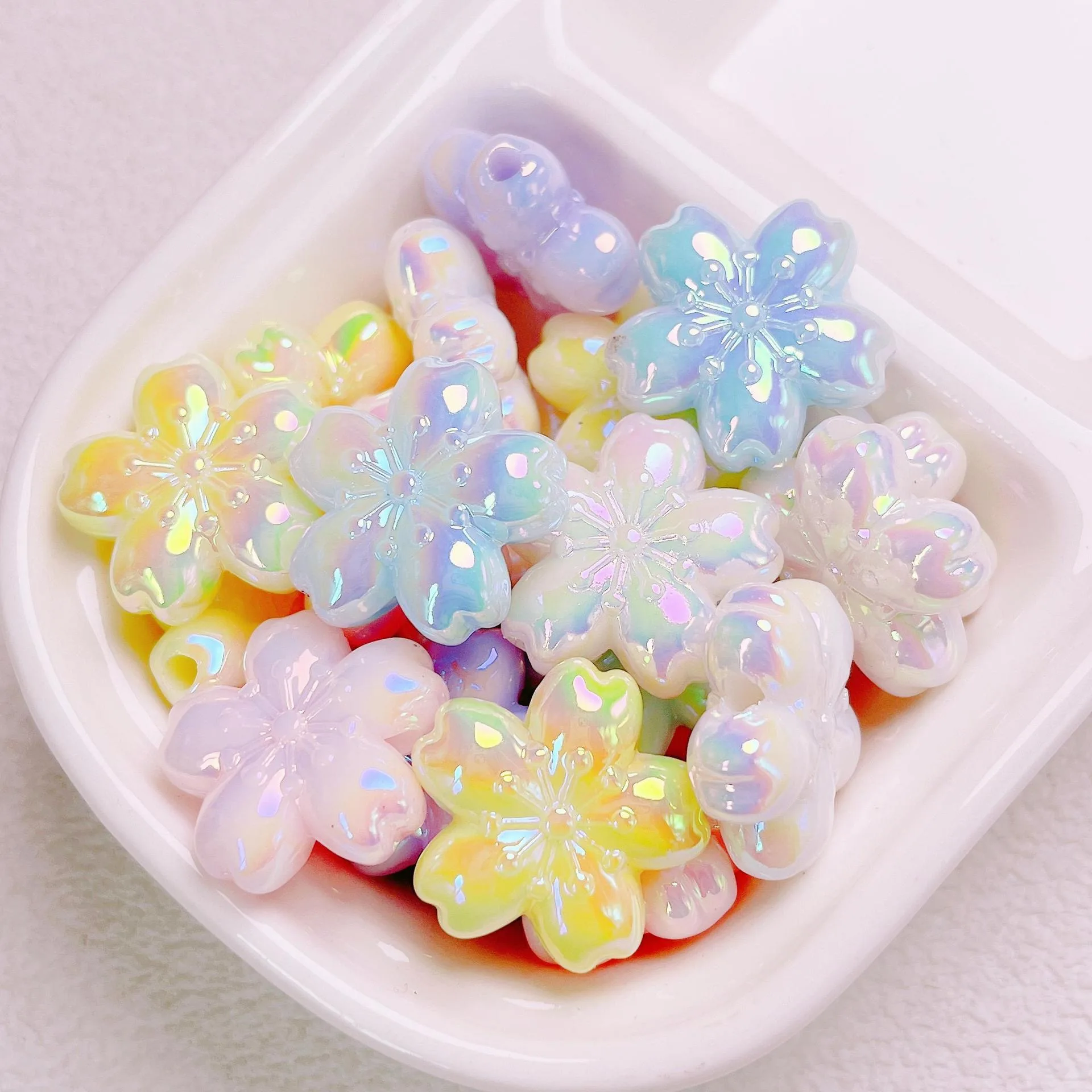 Hot Selling Acrylic Cherry Blossom Beads DIY Mobile Phone Chain Material Jewelry Making Resin Flower Beads
