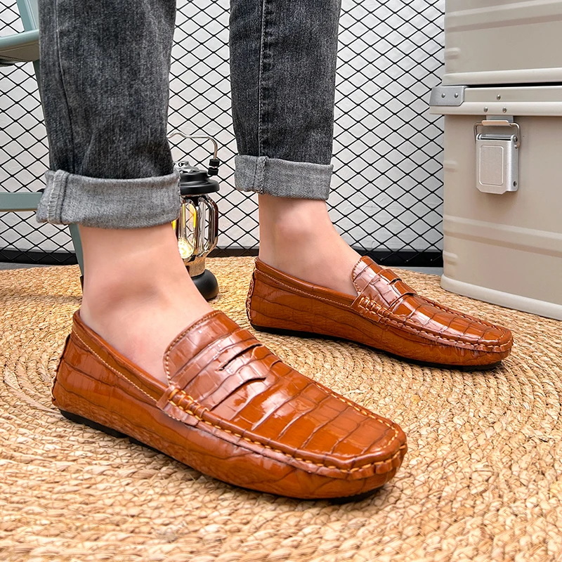 Wholesale Men Slip On Moccasins Boat Shoes Custom Your LOGO Suede Leather Driving Shoes Office Loafers For Men Custom Men Shoes