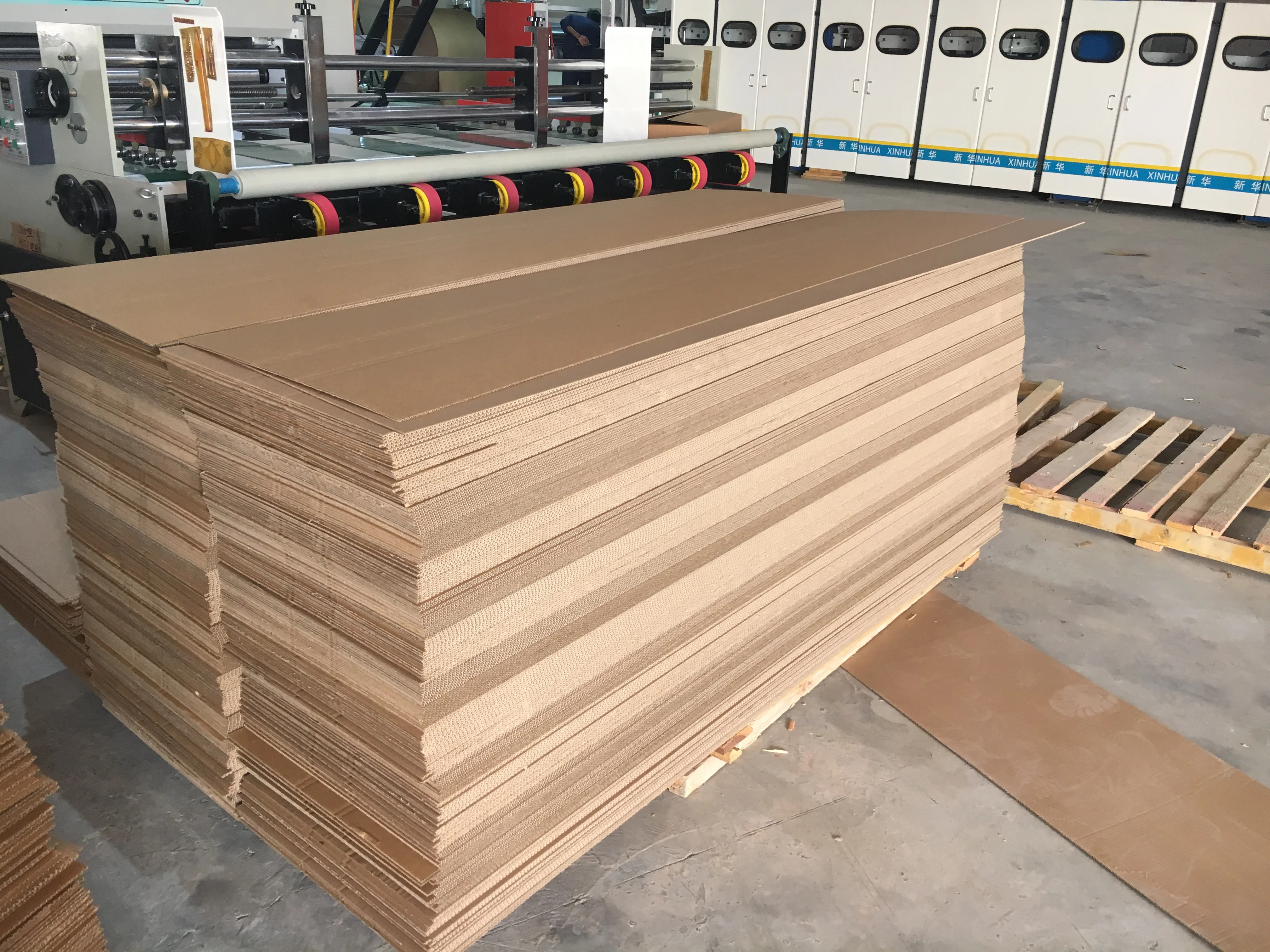 Hot sell 2200mm corrugated cardboard production line 3 5 7 layers cardboard making machine