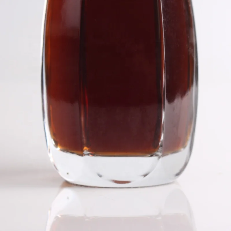 Hot transparent Wholesale empty liquor rum gin spirits vodka 750ml glass tequila bottles with cork