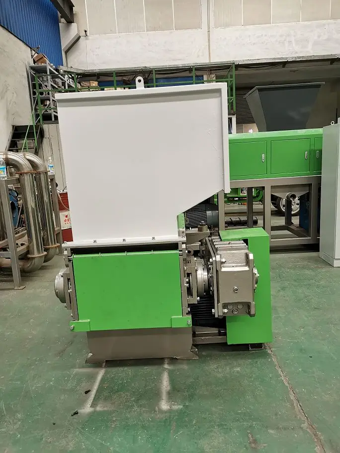 Heavy Duty Hard Plastic Block Shredder Crusher Machine