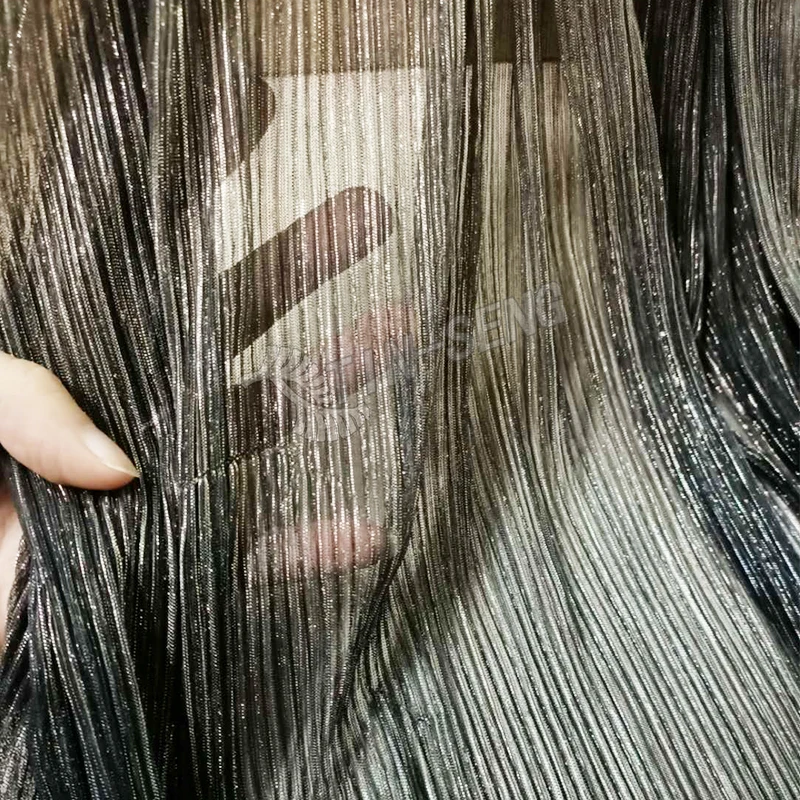 Дымчатая люрексная ткань с эффектом омбре плиссированная металлическая градиентным цветом