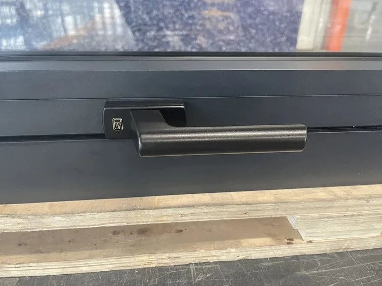 Minglei Australia Standard Double Tempered Glass Windows Aluminum Chain Winder Awning Window With Screen
