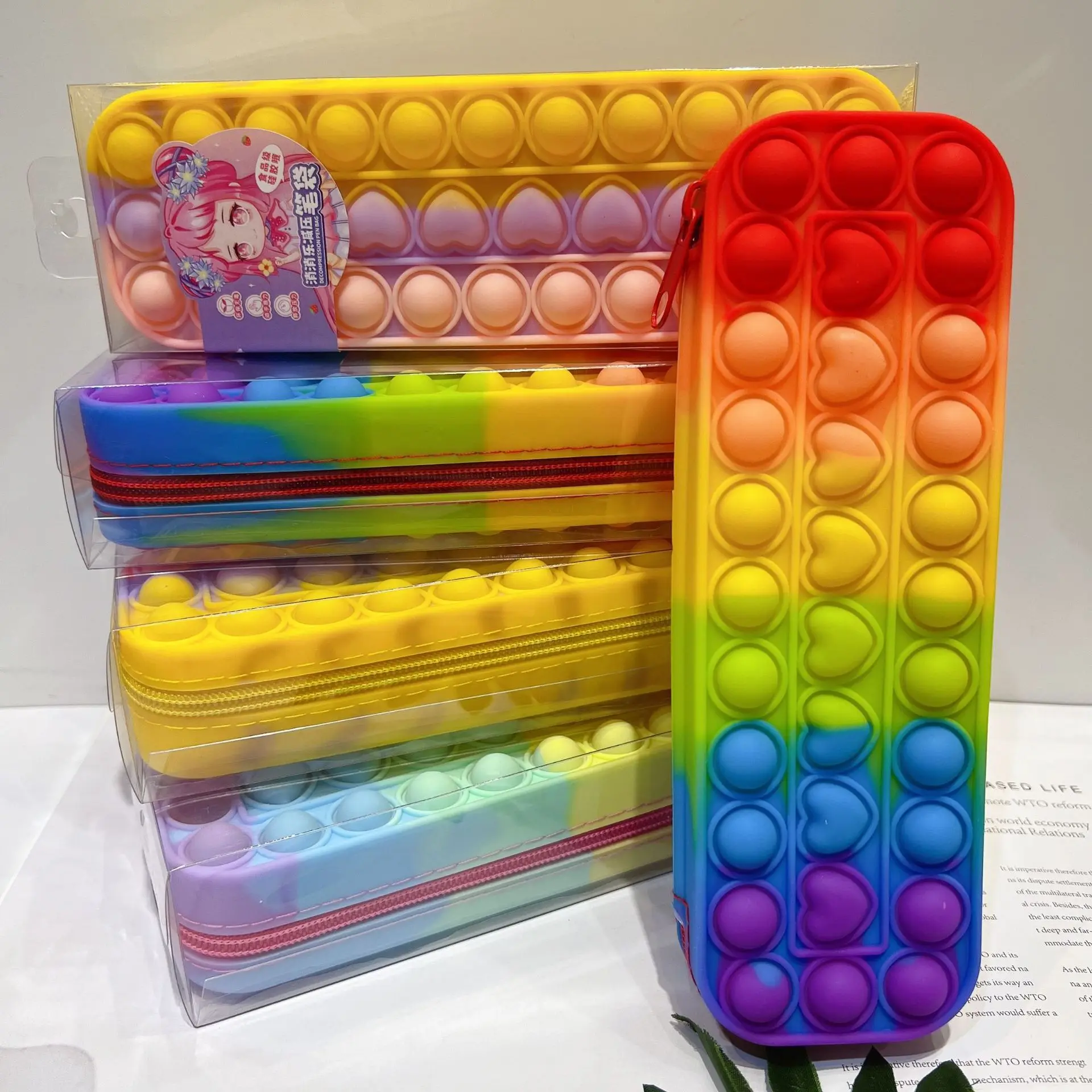 EVA   Silicon Cute Pencil Case Car Shape Pencil Tin Box for Kid Custom Novelty Customized Key Long Logo Storage Candle Bottom