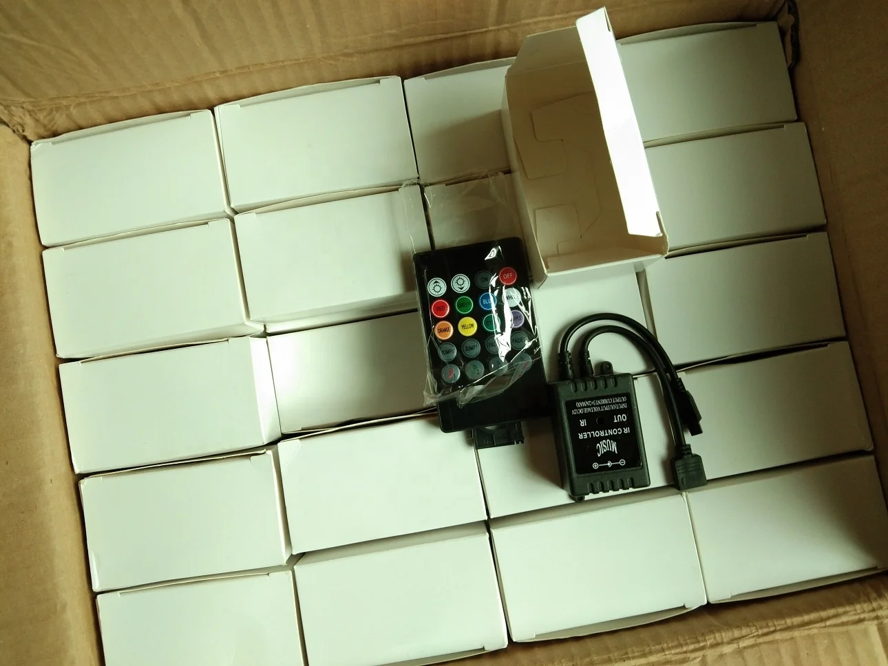Инфракрасный музыкальный контроллер 20 клавиш ИК RGB звуковой датчик 12 В для светодиодной ленты