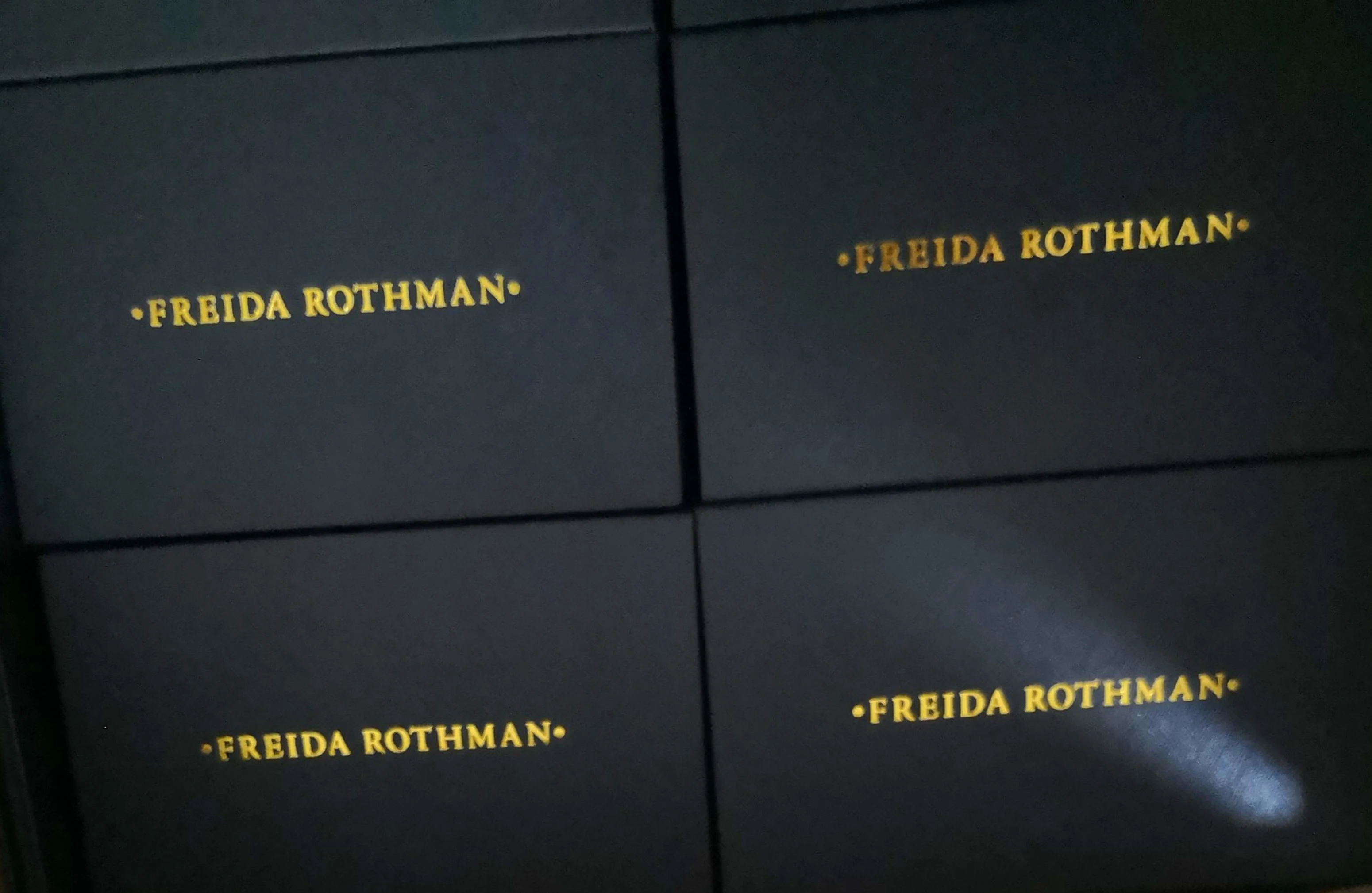 High-End Custom Logo Fancy Paper Card Case Hot Stamp or Silk Screen High Quality Box for VIP Credit Card Gift Membership