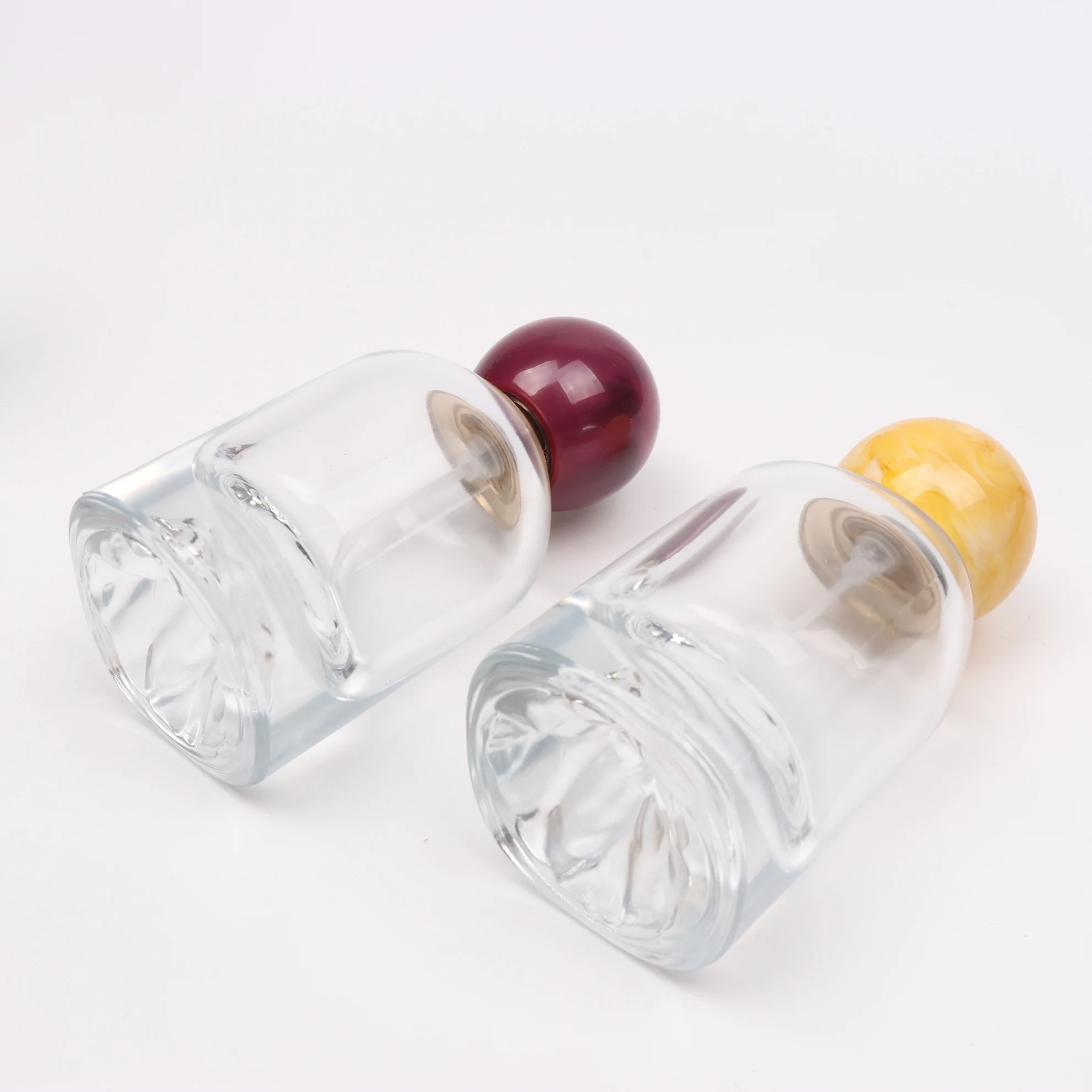 Custom clear  50ML oblate empty  glass perfume bottle with colorful cap