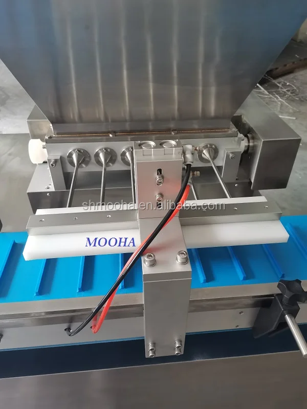 croissant bread pastry donut chocolate cream paste injecting equipment butter cream stuffing bread filling machine