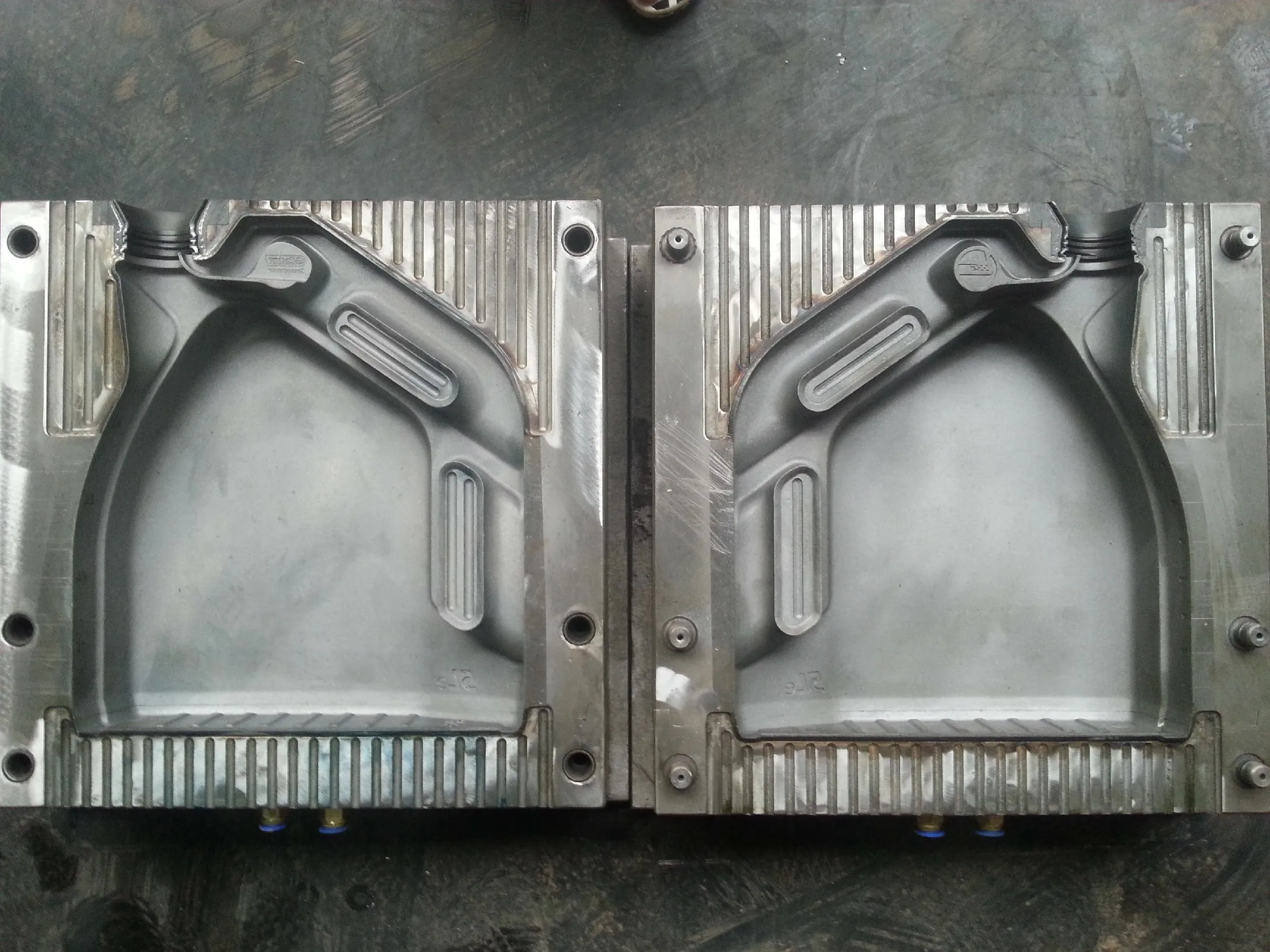 Машины для изготовления пластикового резервуара для воды 2000 мл/цилиндра для Песчаного Фильтра/машина для резервуара