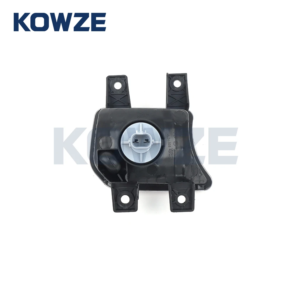 Kowze Auto Parts Wholesale Price Fog Lamp for Mitsubishi L200 8315A053