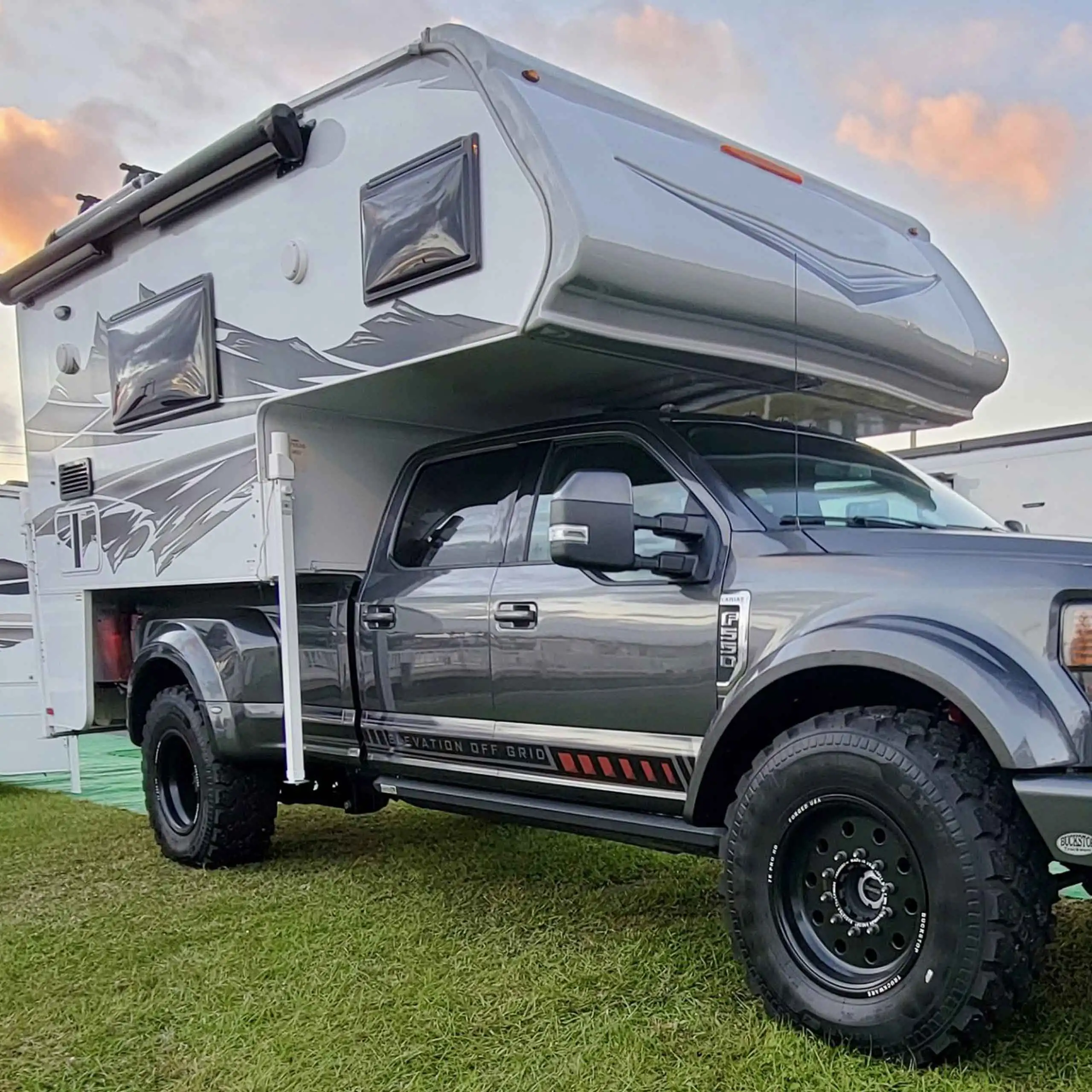 EcoCampor Luxury Comfortable Freedom Customized Rv Motorhomes Truck Camper 4x4 Camper Truck For Sale