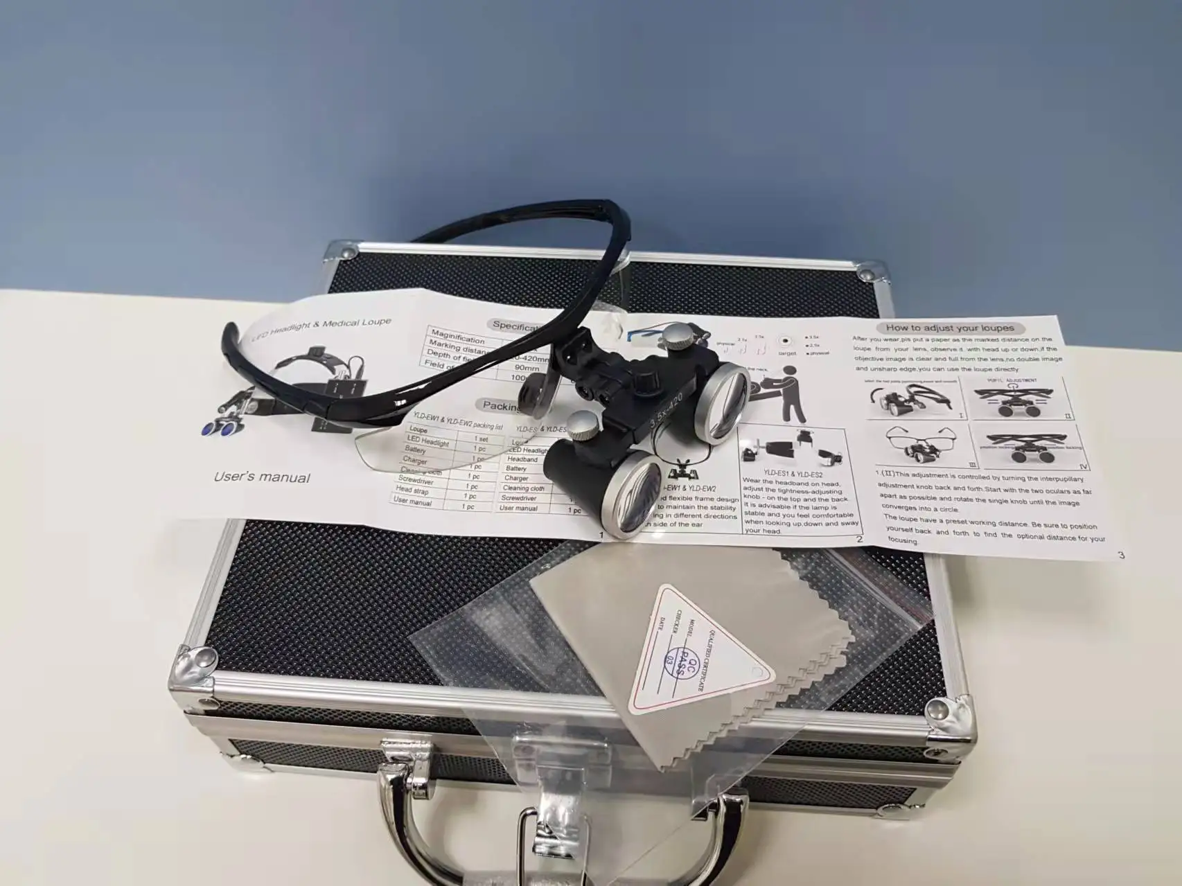 3.5X 420mm Magnifying Glass lens With Light Head and Charging Device