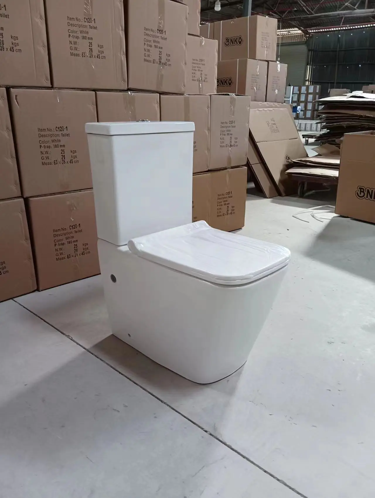 Two Piece Toilet Bowl High Quality Factory Price Ceramic White Color Sanitary Ware WC Hot Sale Bathroom Toilet