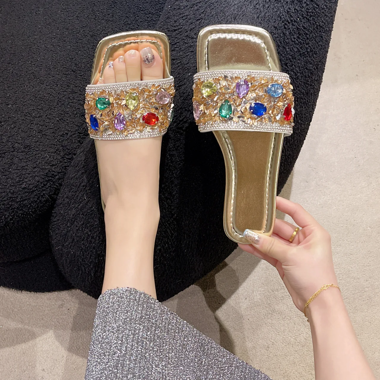 Hot Selling High Platform Thick ladies sandal Diamond Versatile Square Head Large Size Beach women Slippers