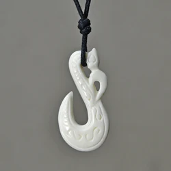 GX042 New Zealand Maori jewelry hand-carved yak bone Fish Hook pendant Primitive tribes totem amulet Hawaii pendant for surfing