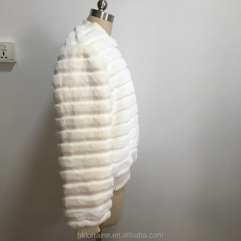 Wholesale New Fashion Ladies Winter Fake Fur Coats Women Faux Fox Fur Jacket Coats stock