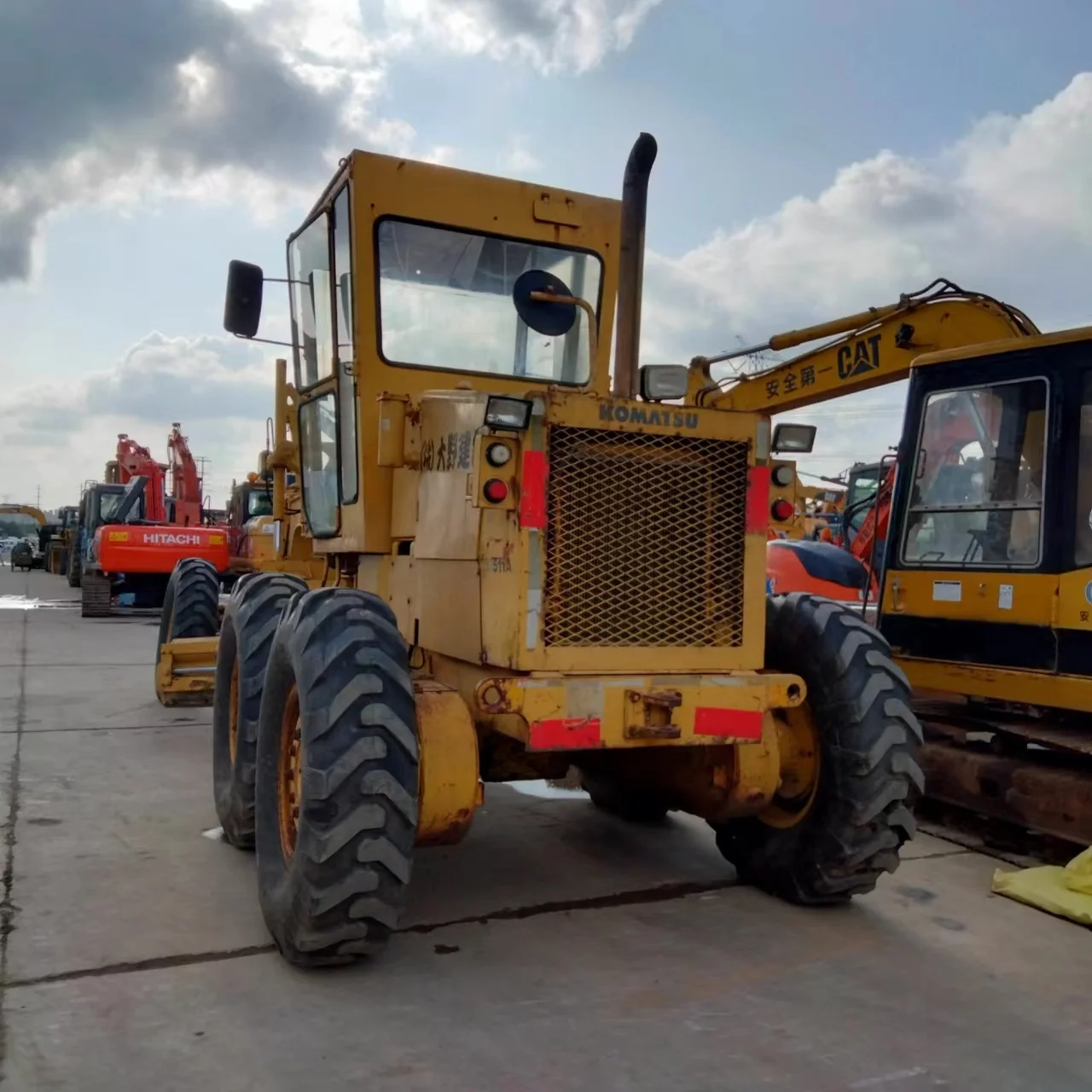 Used Gd511 Gd611 Good Performance Komatsu GD511 Motor Grader at Low Price With Good Condition