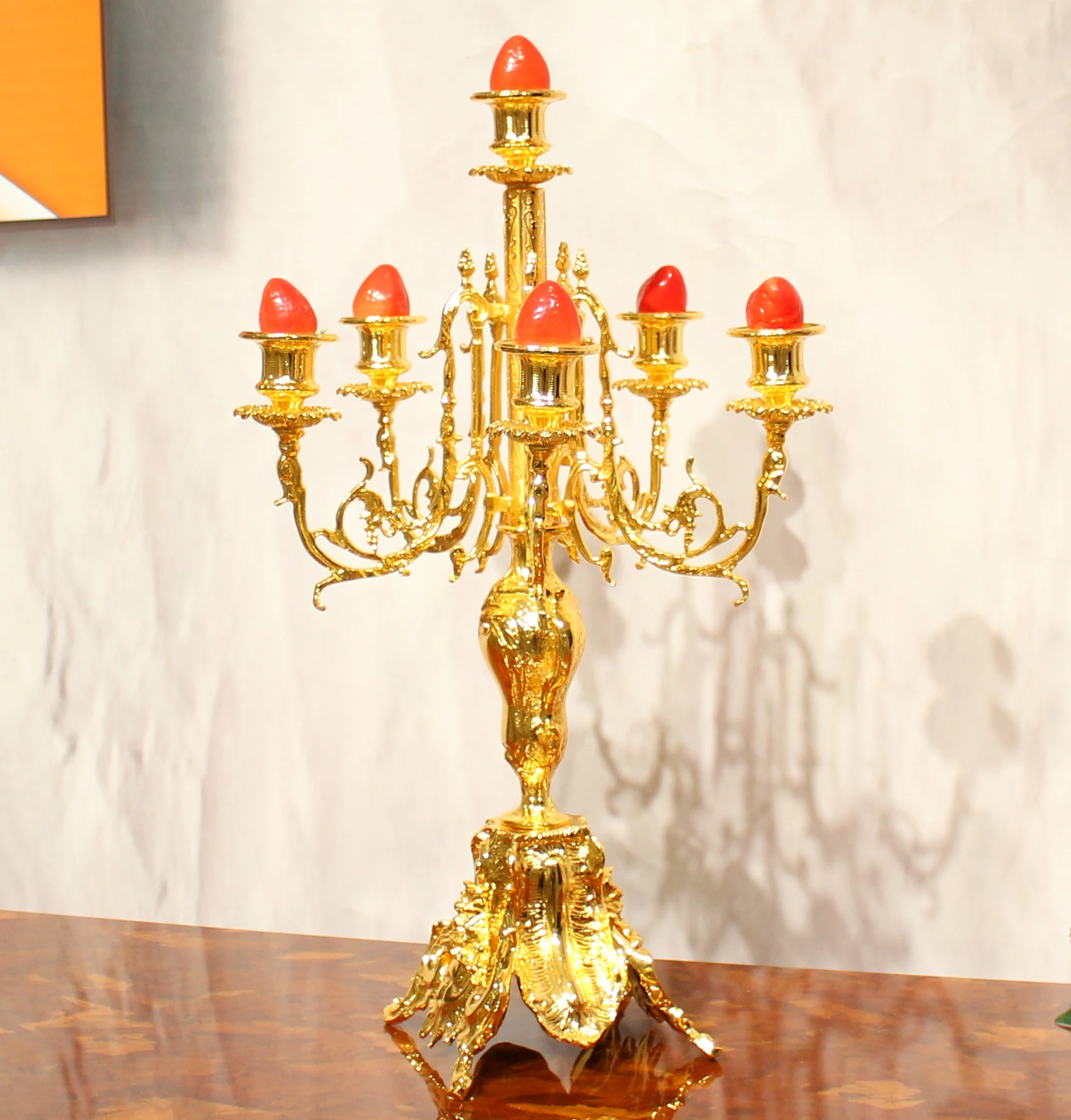 Antique European Candle Holder For Home Decoration Hotel Golden Copper Candlestick