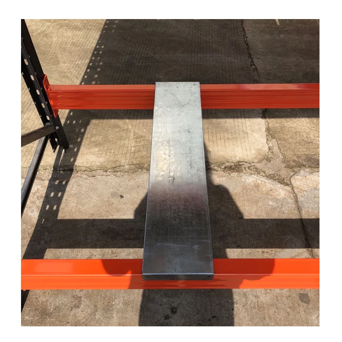 Heavy duty selective pallet rack frame and beam for pallet storage