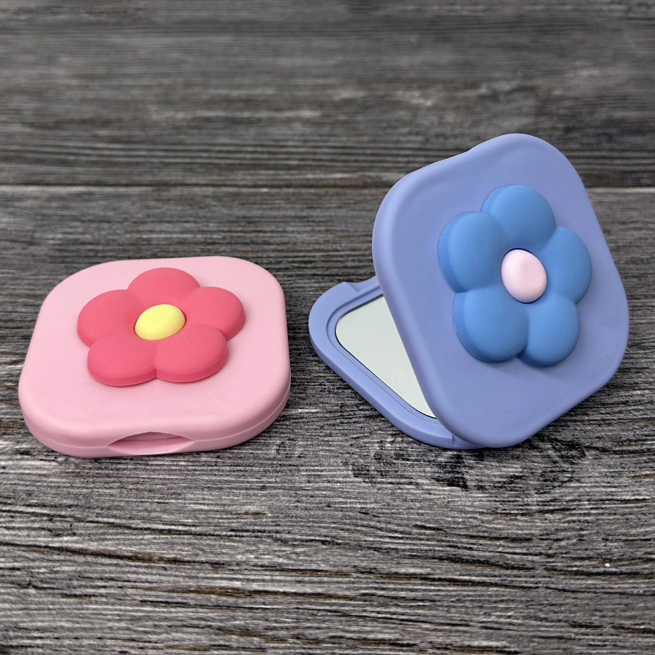 New Design PVC Sticker Rubber Coating Makeup Mirror, Square Double Sided Customized Makeup Mirror