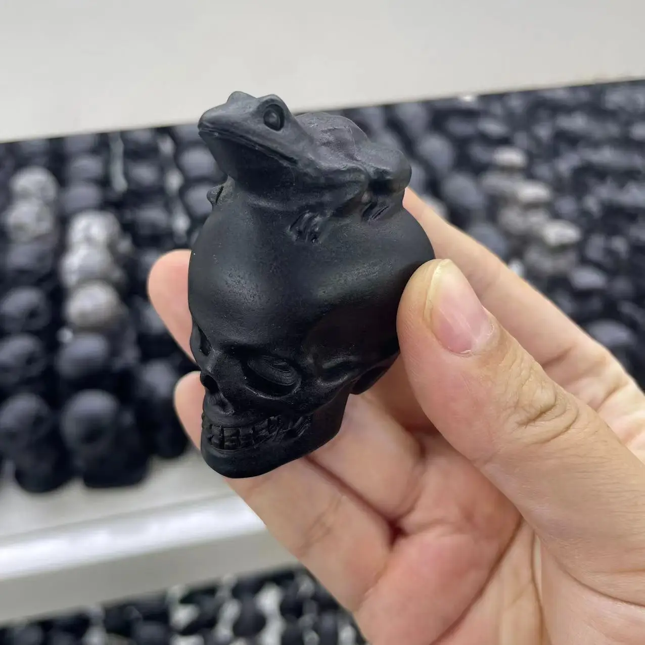 New animal cravings natural obsidaina healing stone carved  crystal animals carvings obsidian cleat skulls