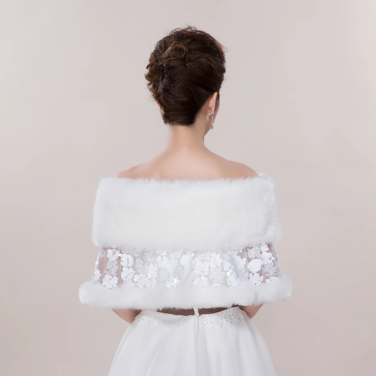 
Wholesale hot sell bride wedding ivory soft plush shawl Wedding accessories mesh sequin shawl 