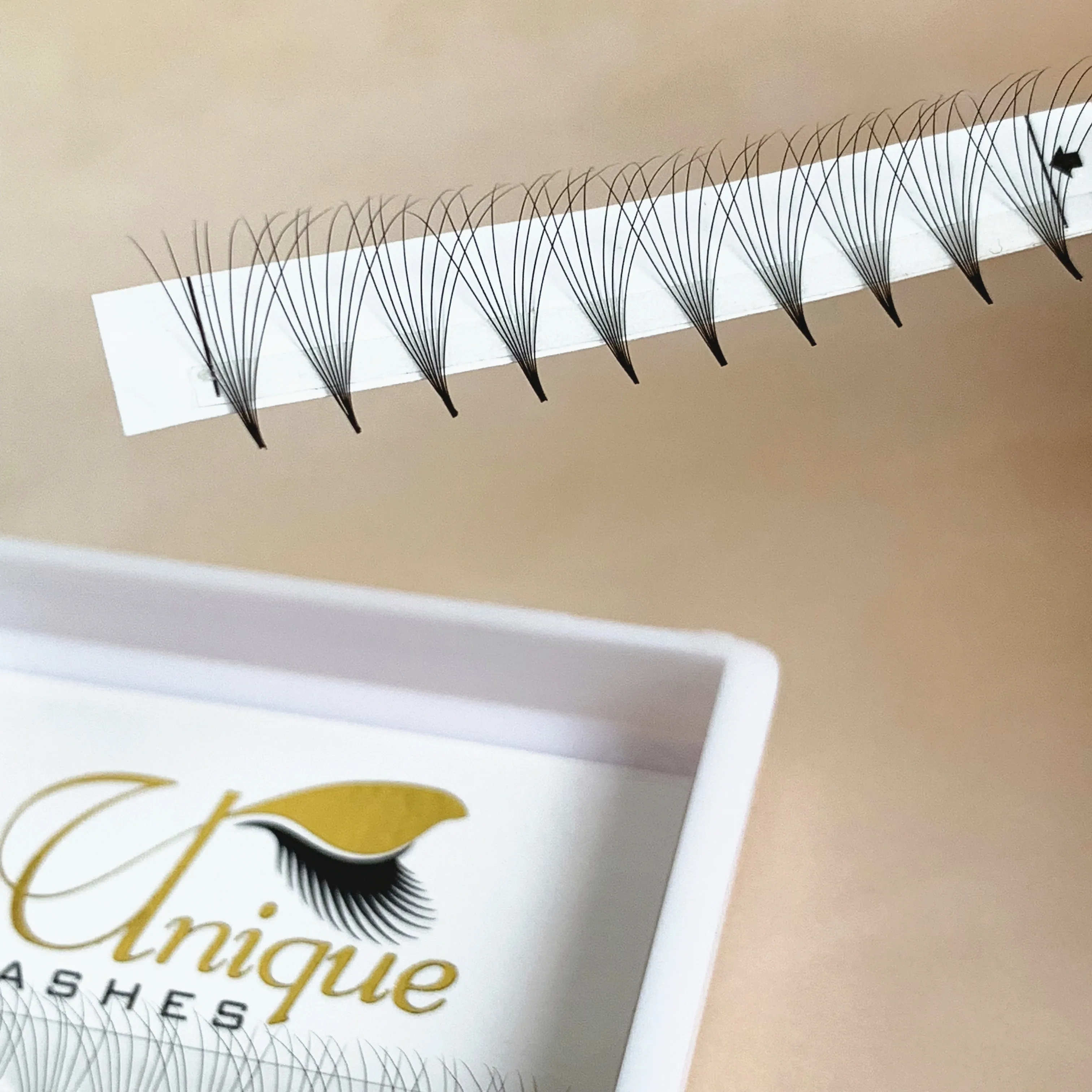 Sharp stem premade fans 5D 6D 7D 8D Pointy Base 0.07mm Premade Volume Fans Lash Eyelash Extension Vendor