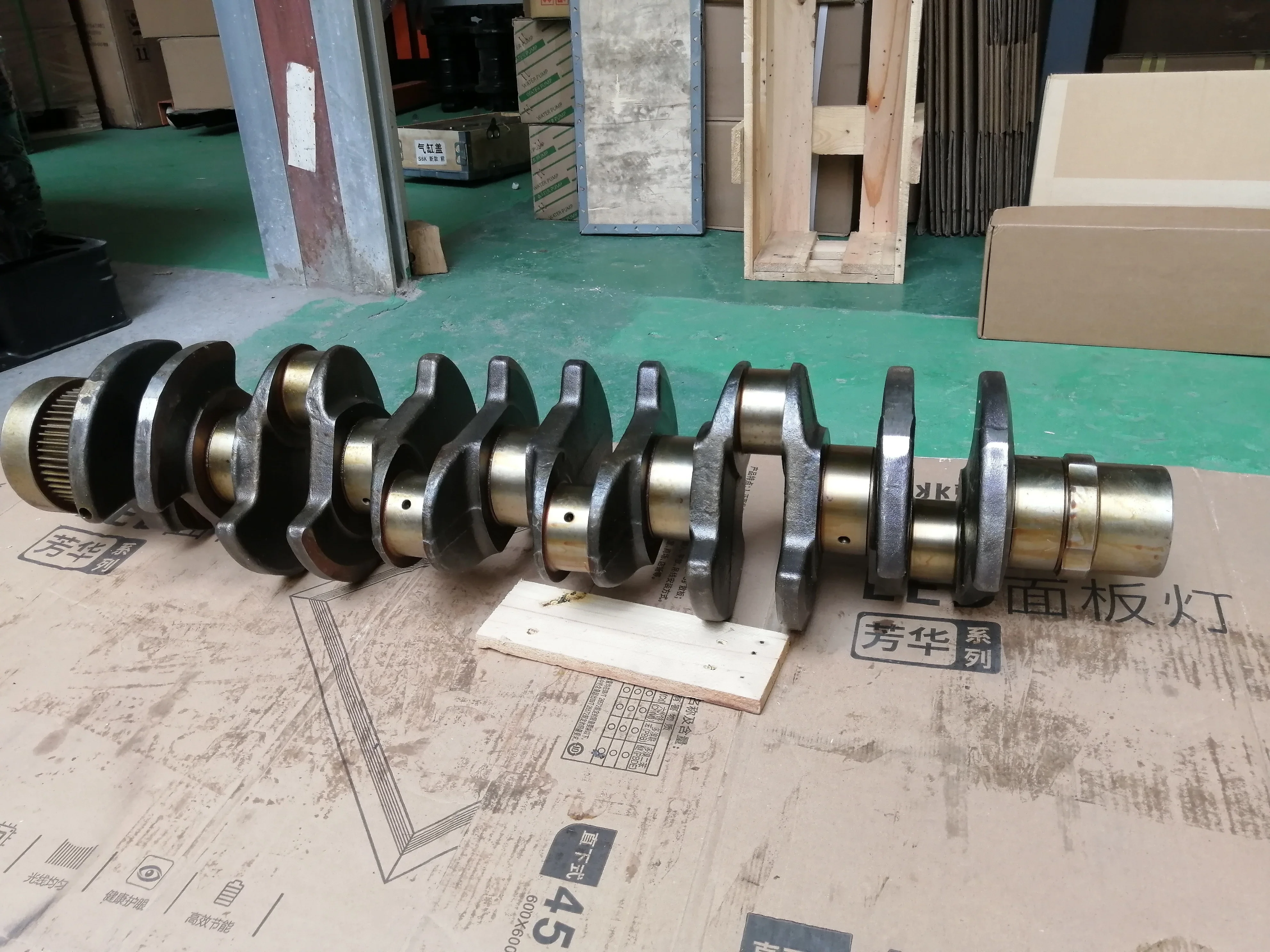 D7D D7E Engine Crankshaft Forged Steel for Excavator Parts