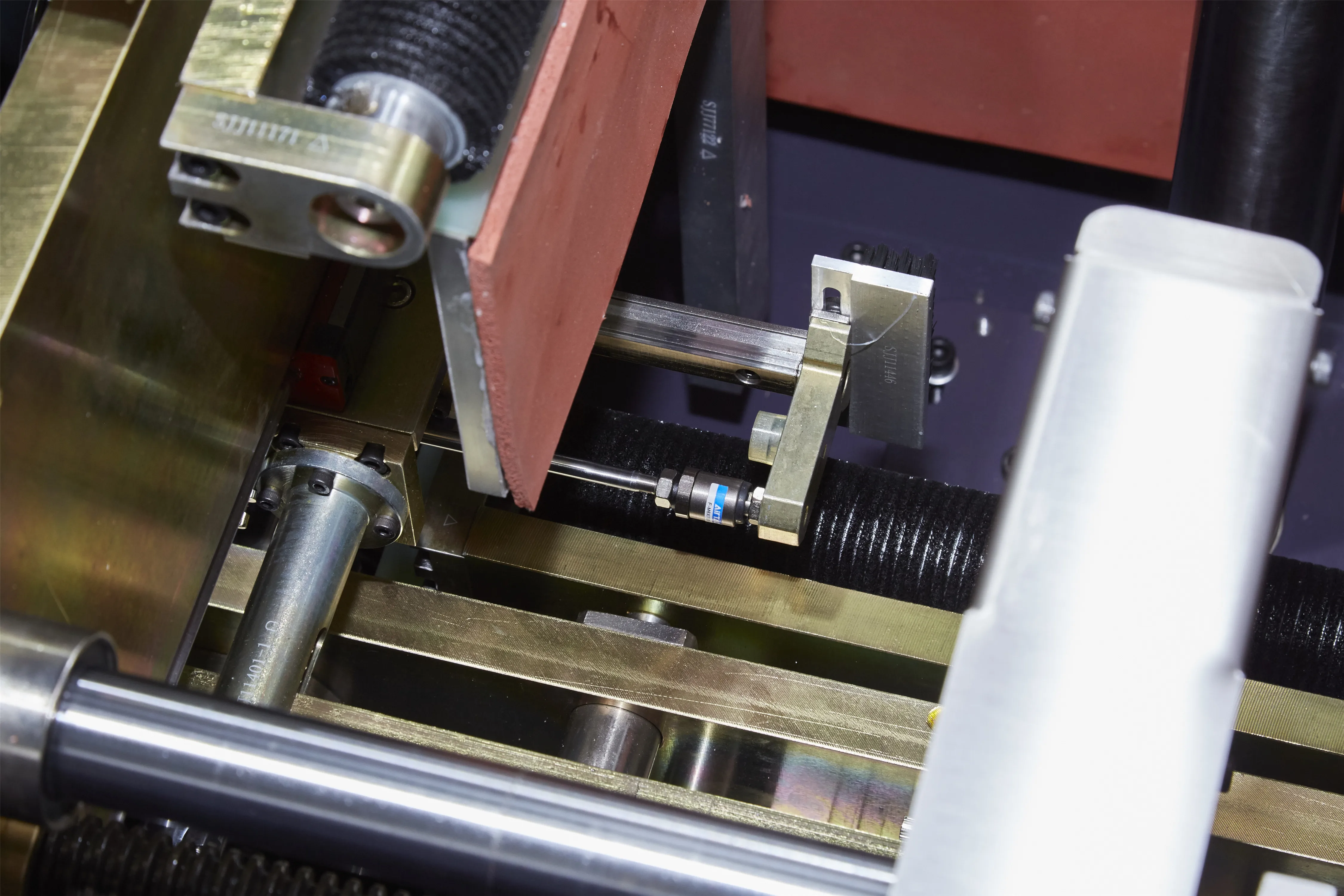 LS-F7 automatic rigid shoe jewelry box wrapping machine