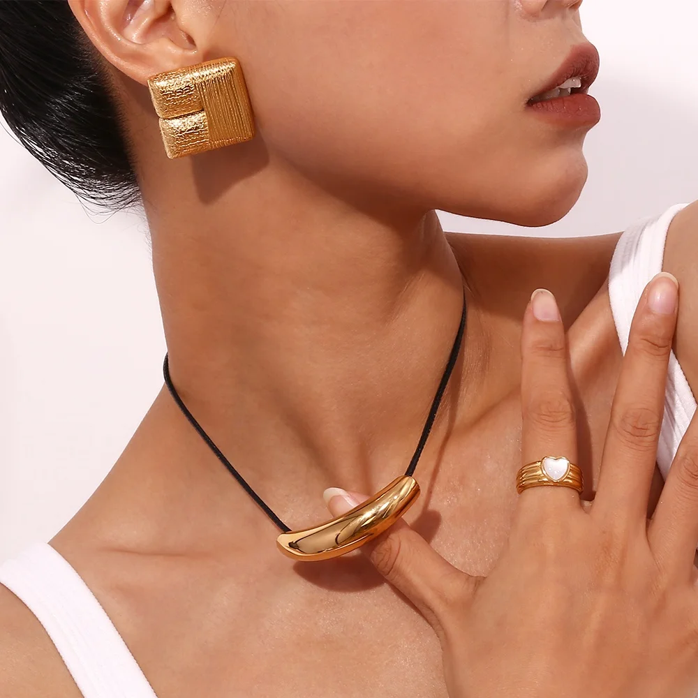 Punk Style Magnetic Choker Necklace 18k Gold Plated Snake Chain Jewelry 316L Stainless Steel Necklace