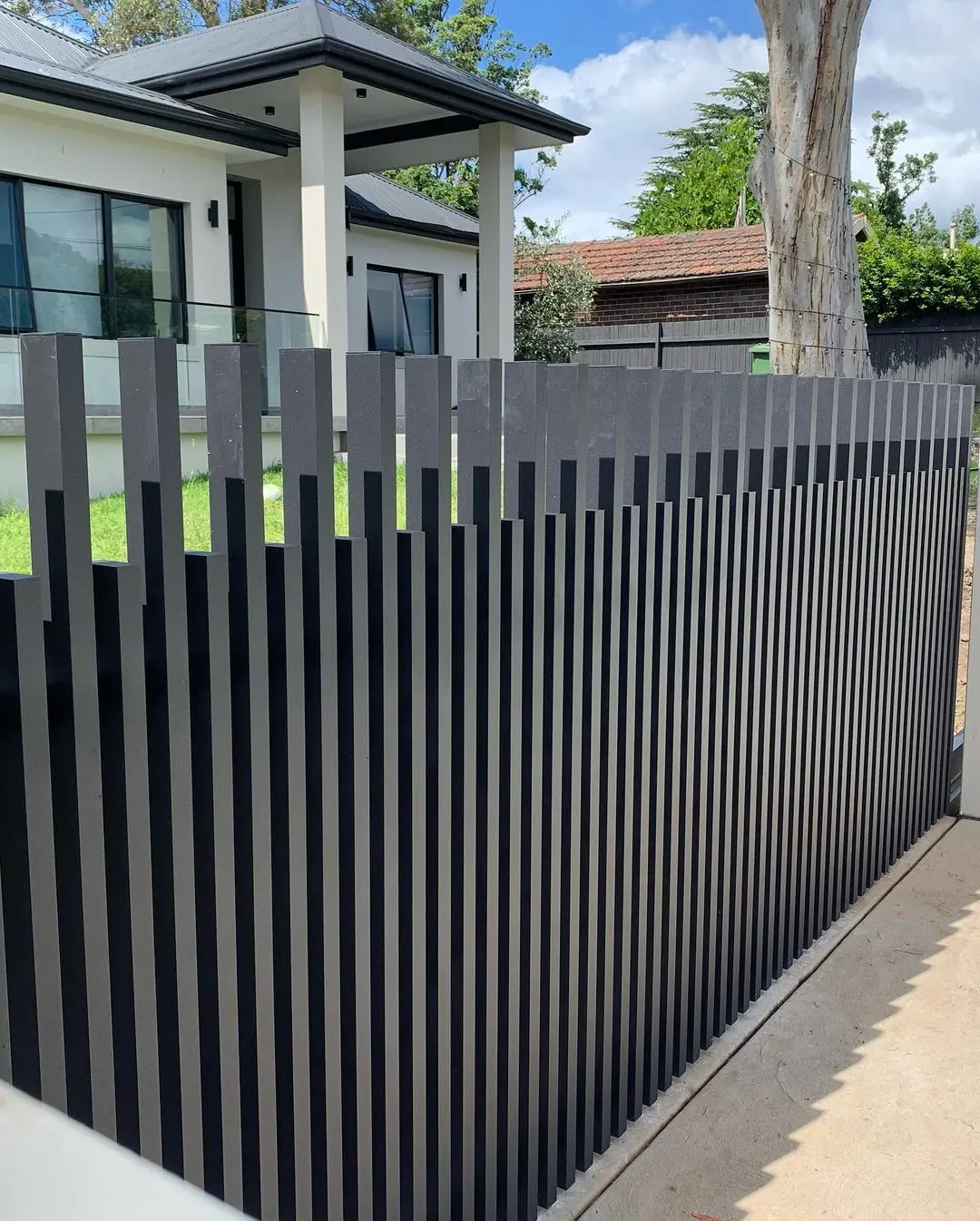 Popular Design Powder Coated Home Garden Aluminum Welded Vertical Slat Blade Fence for Australia Market