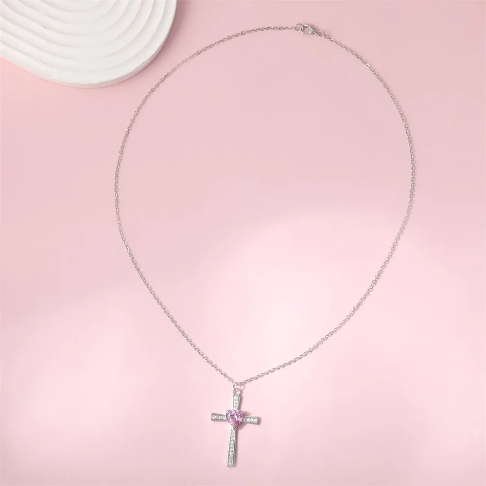 New Popular Heart Shaped Cross Item Light Luxury High End Cool And Tasteless Style Zirconia Sparkling Diamond Collarbone Choker