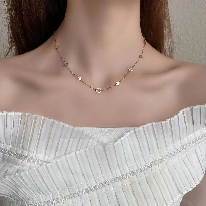 New Product Designer Jewelry Fashion Stainless Steel Simple 18k Gold Plated Clover Necklace for Women