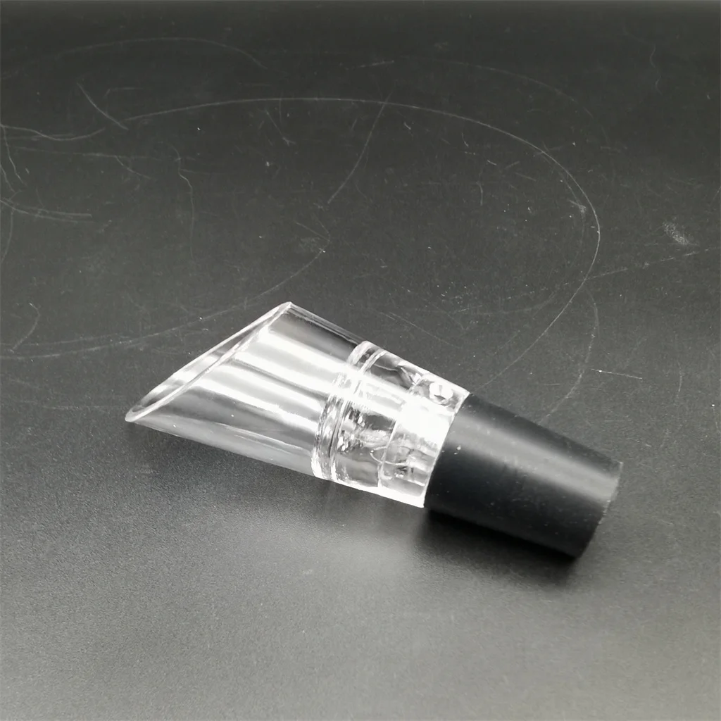 Top seller hot  wholesale cheap custom plastic small mini vodka liquor whiskey wine bottle whisky aerator pourer decanters