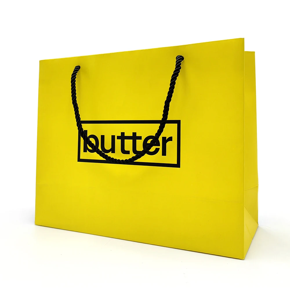 Wholesale Customized Logo Recyclable Retail Gift Clothing Shopping Packaging Luxury Paper Bag With Handle